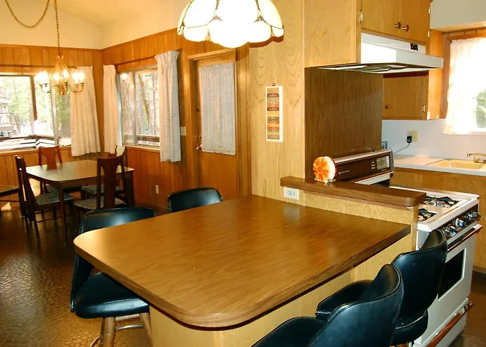 84 Hastings Hideaway